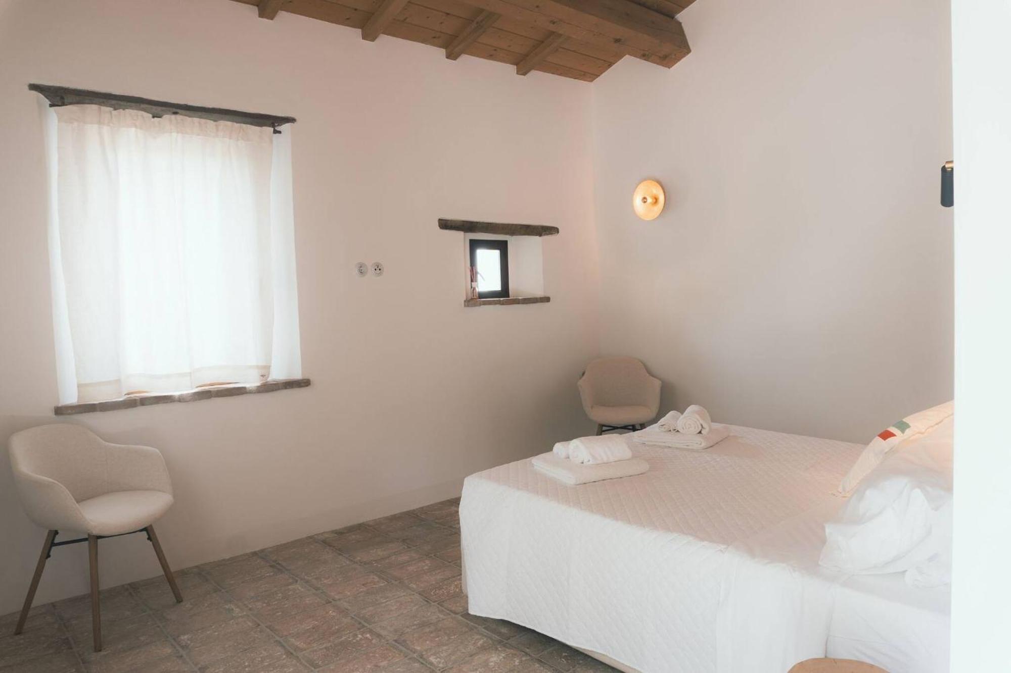 Borgo Calbianco - Private House With Pool & Airco Villa Cerreto Castello Luaran gambar