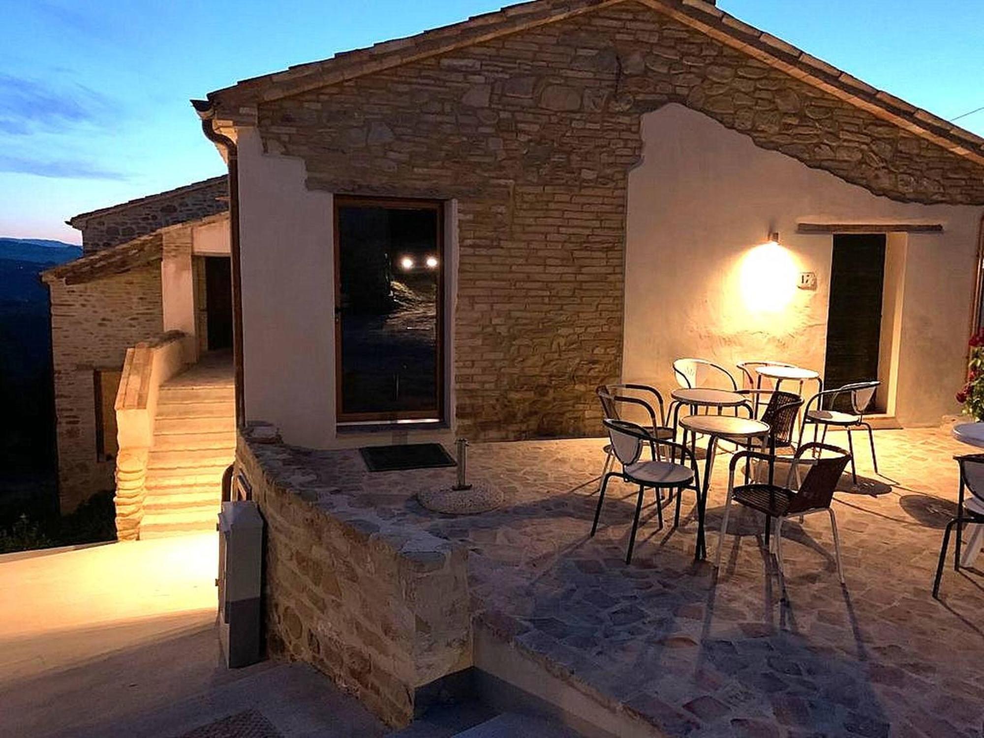 Borgo Calbianco - Private House With Pool & Airco Villa Cerreto Castello Luaran gambar